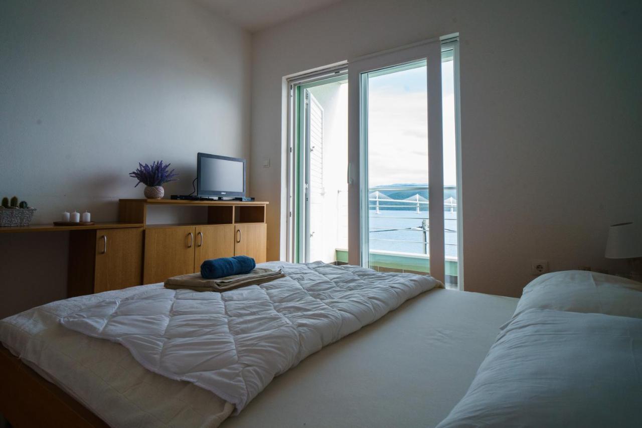 Apartment “bel Ponte” Komarna