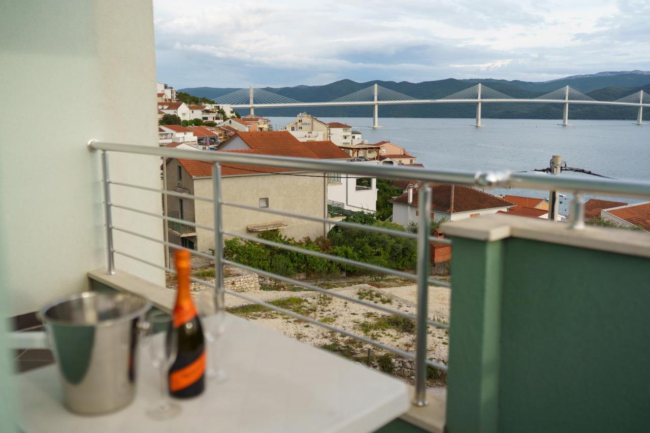 Apartment “bel Ponte” Komarna